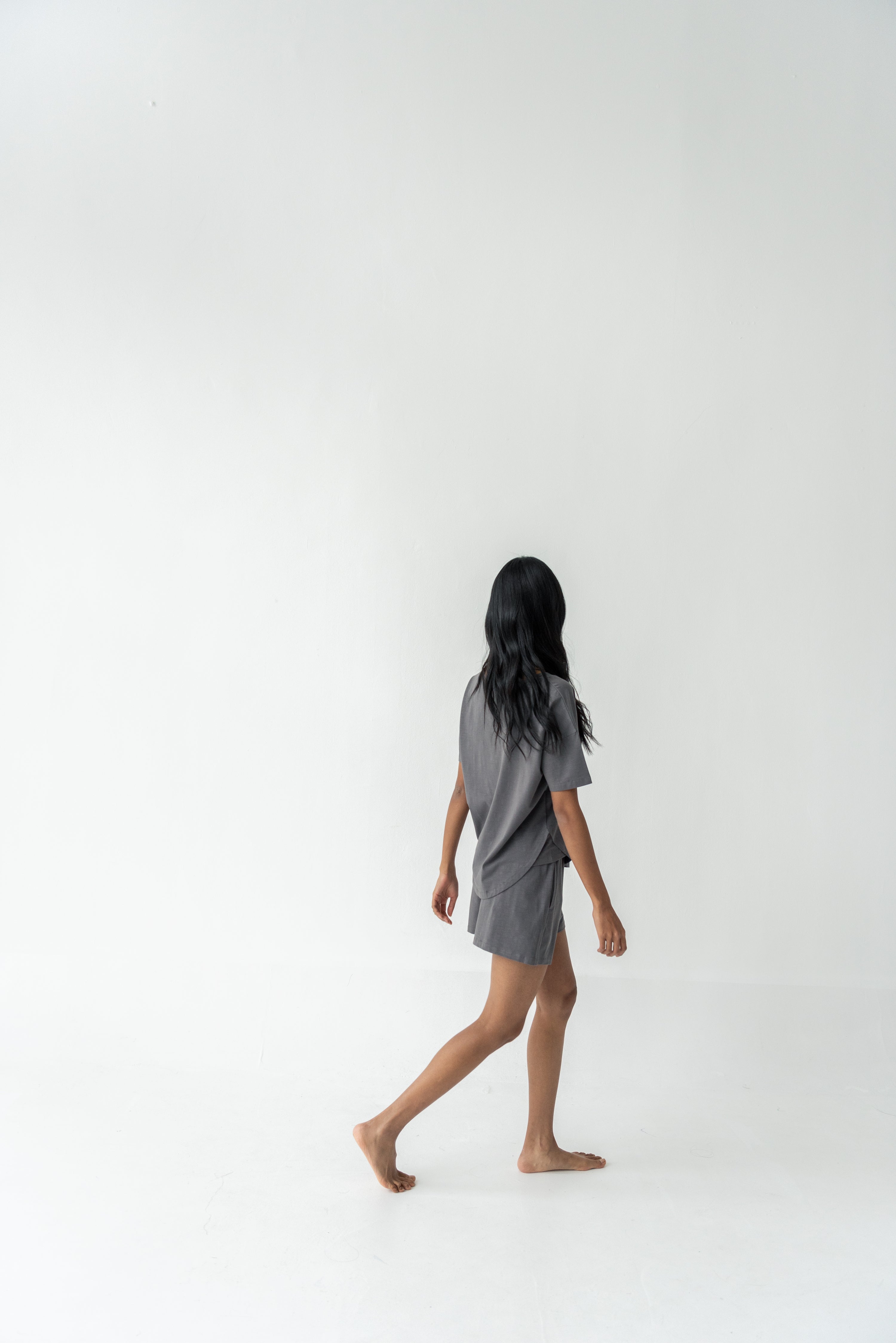 Organic Cotton Laze Tee | Graphite