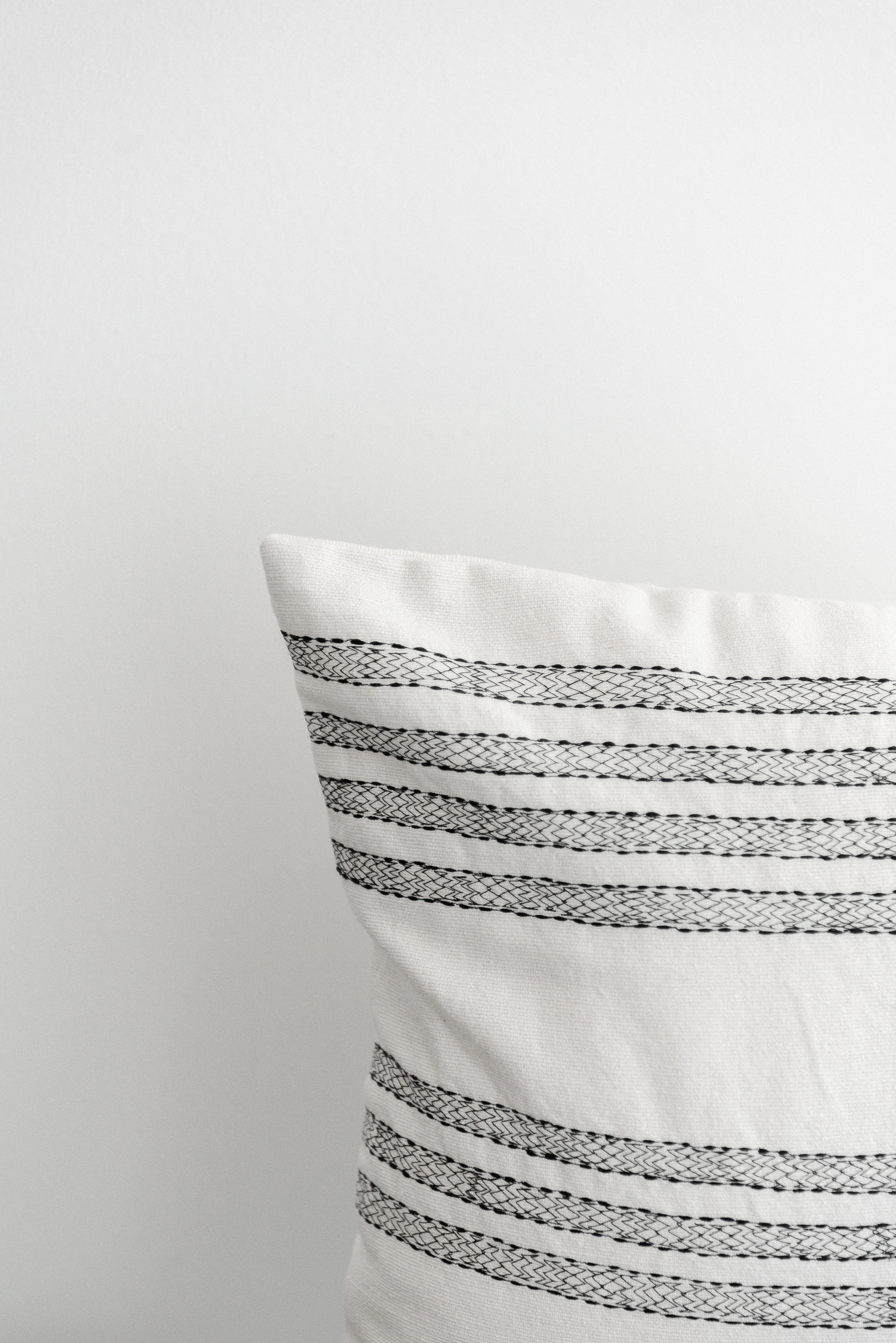 Frieda Cushion Cover