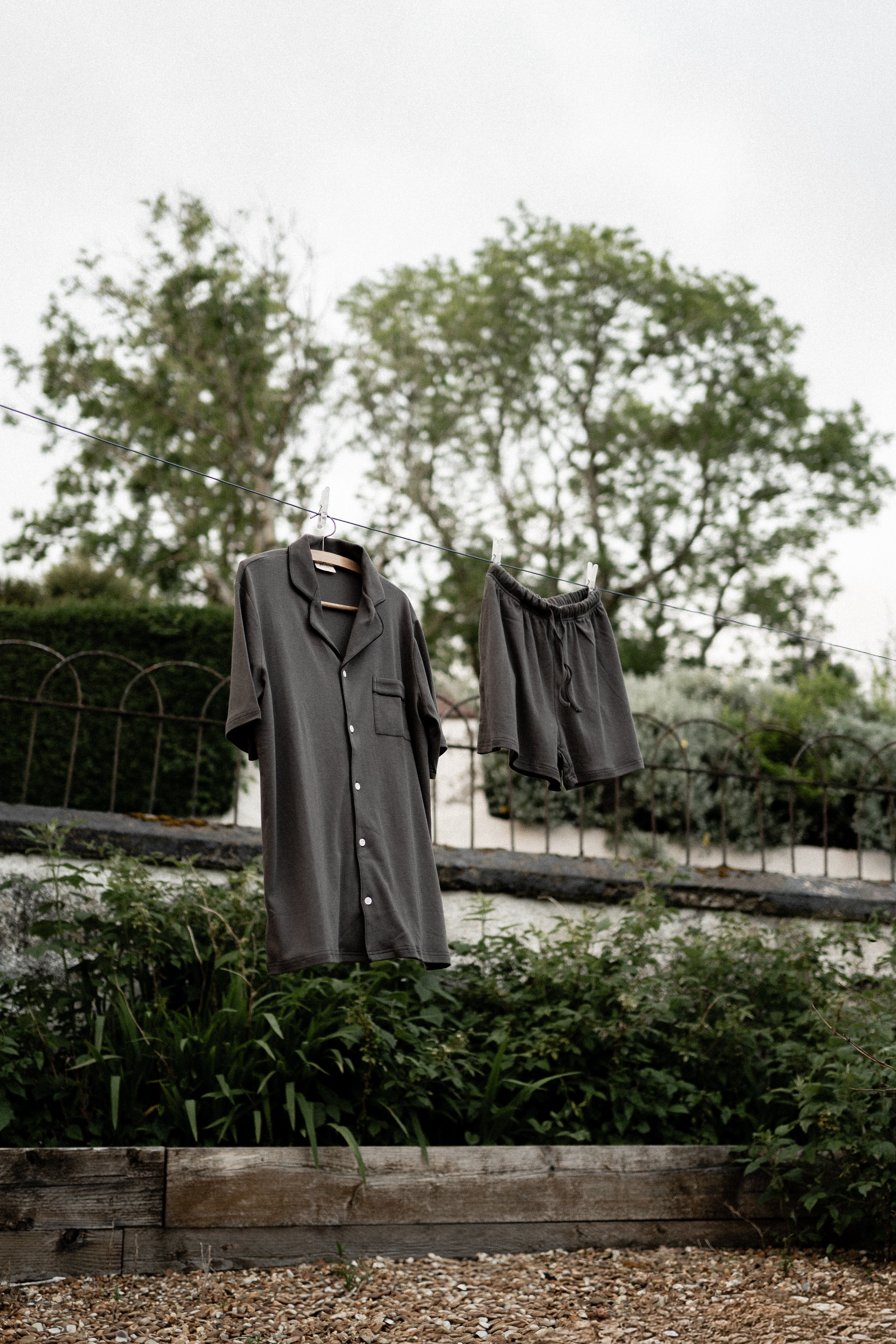 The Short Set – Men | Graphite