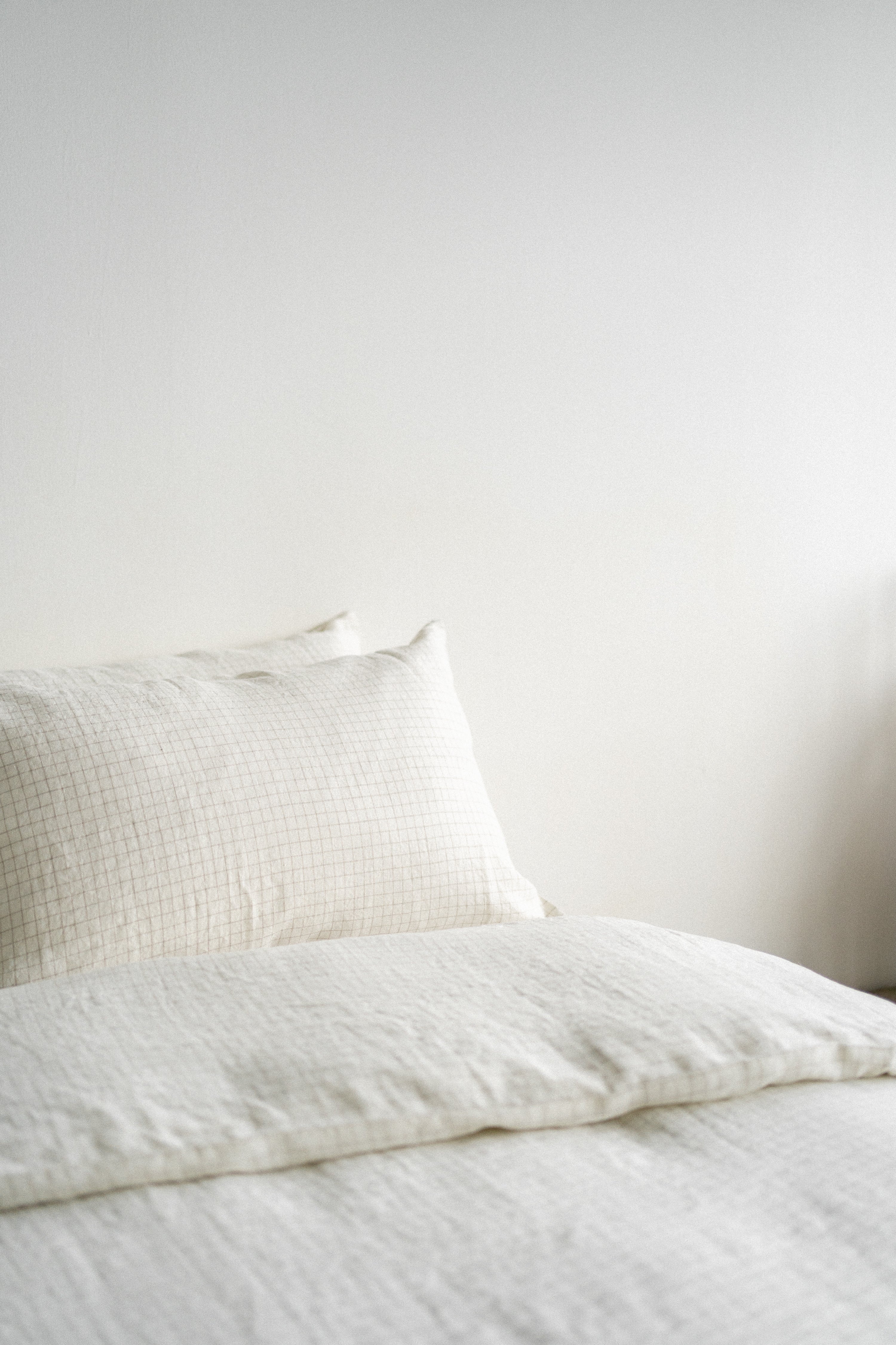 Linen Fitted Sheet Set | Ecru Grid