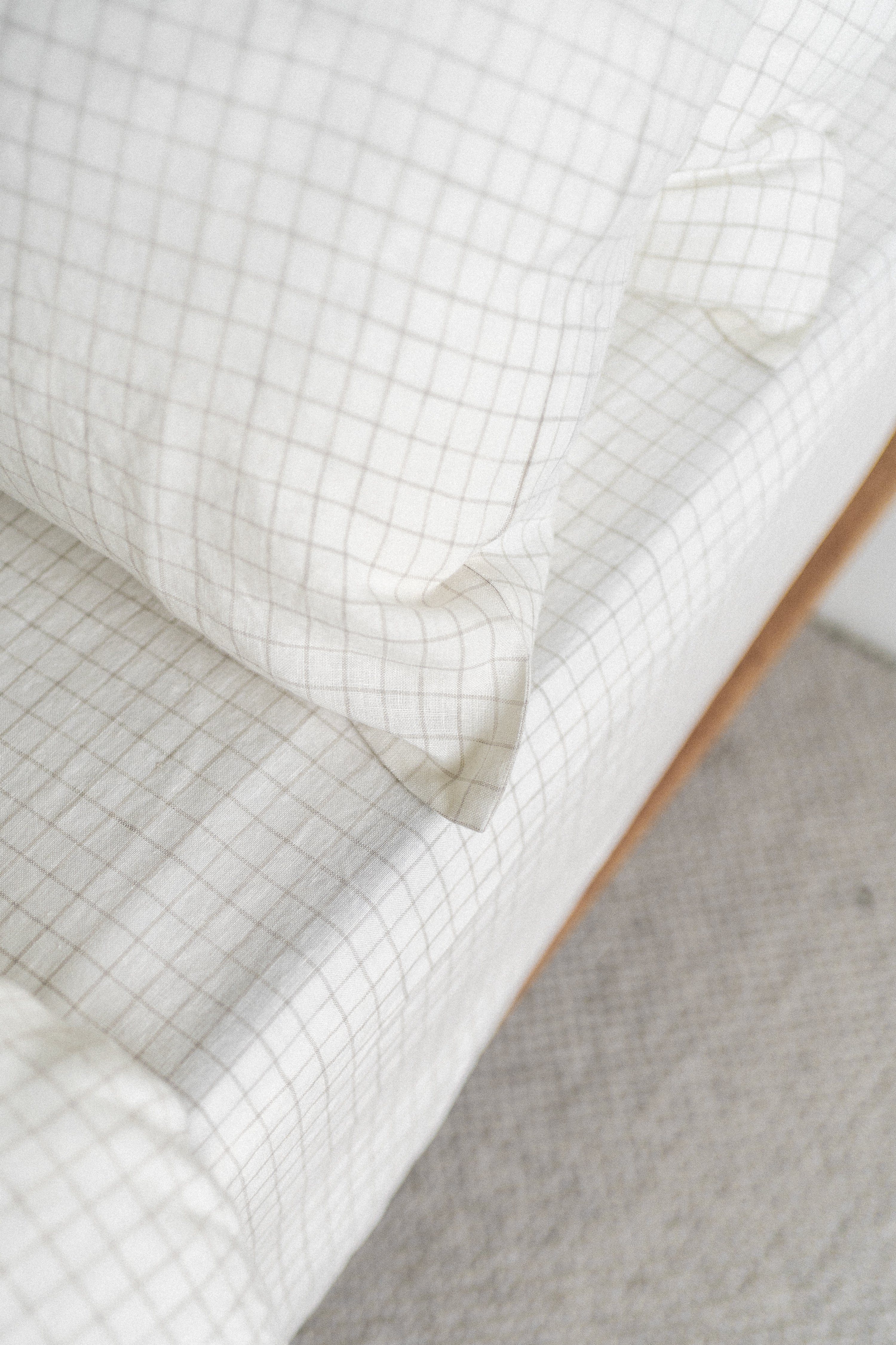 Linen Fitted Sheet Set | Ecru Grid