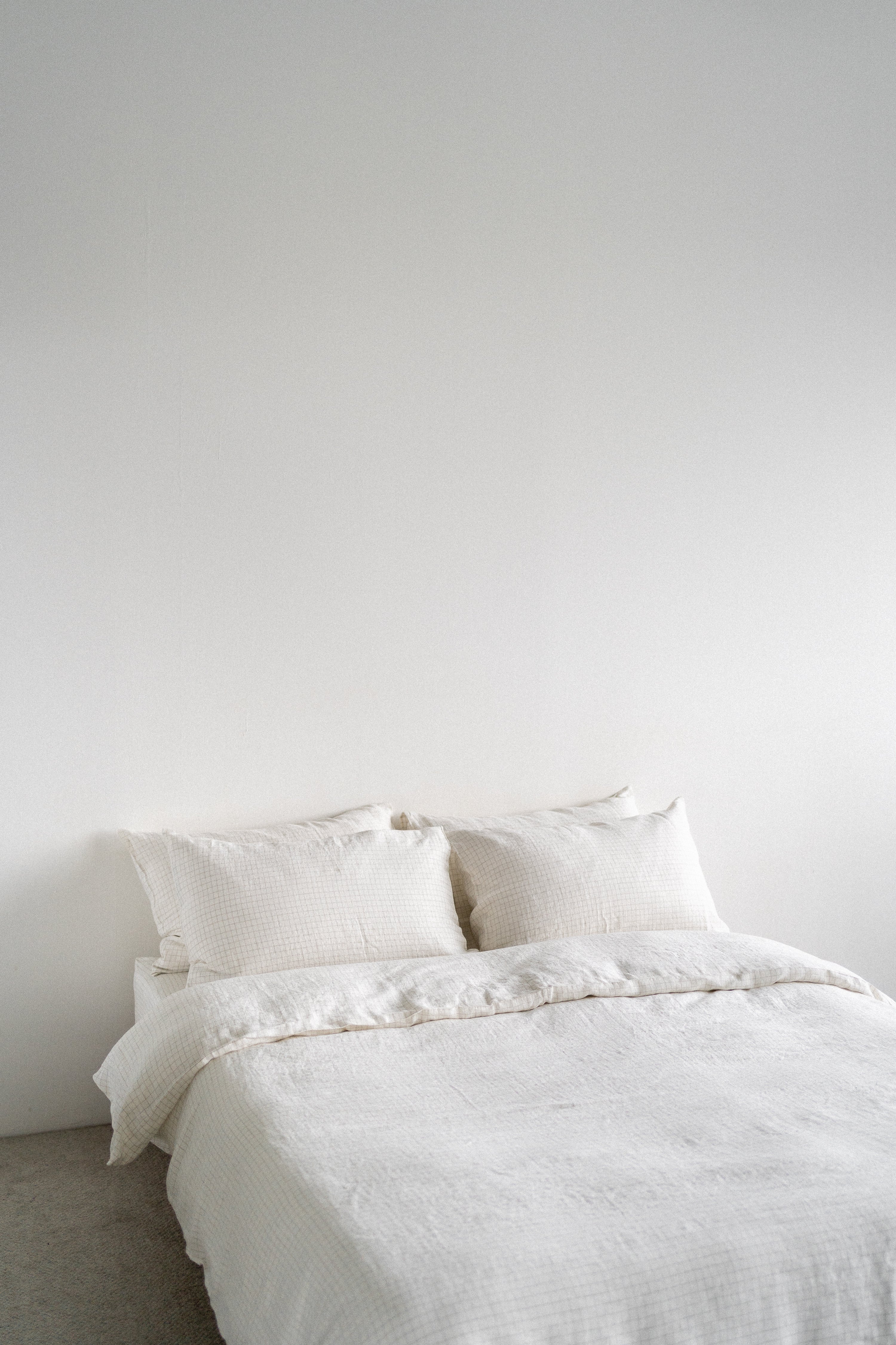 Linen Fitted Sheet Set | Ecru Grid