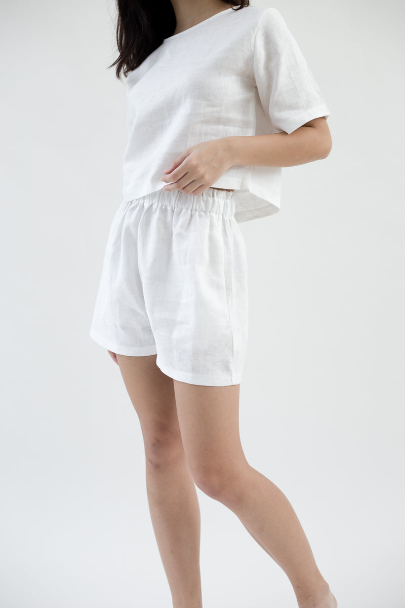 Linen Gathered Shorts | White